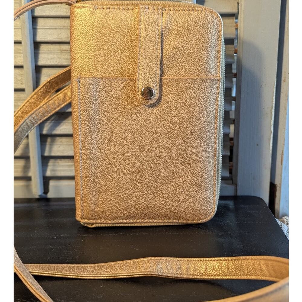 Faux leather G.I.L.I wallet crossbody with leopard interior